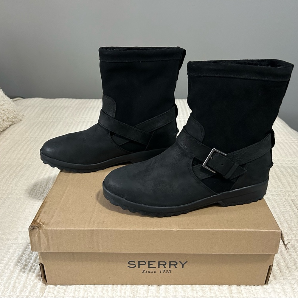 Sperry Women's Black Winter Boots